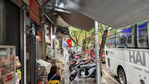 台風前にギリギリ観光！ハノイ旧市街ぶらり＆ドンスアン市場（5日目）